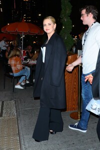 sarah-michelle-gellar-out-for-dinner-at-quality-italian-in-new-york-10-07-2022-5.jpg