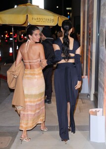 shanina-shaik-at-cult-gaia-celebrates-opening-of-temple-flagship-melrose-store-in-los-angeles-01-26-2023-4.jpg