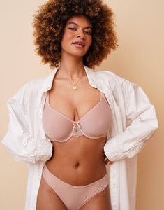 sugarshape-spacer-bh-string-lucy-rose-front-editorial-single-bhs-72-92_5-hs-100-full-1.jpg