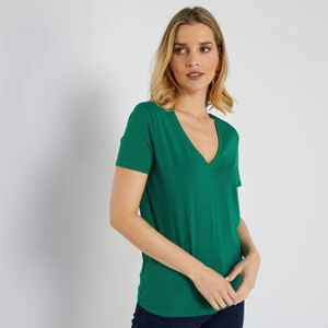 t-shirt-col-v-en-jersey-vert-femme-du-34-au-48-xf835_11_zc4.thumb.jpg.5d5d75aaa17831b46b4d4f933be09a42.jpg