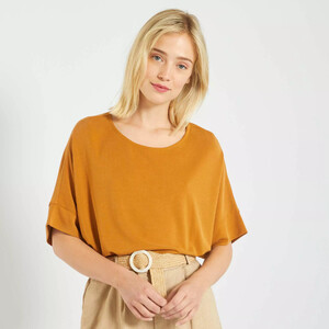 t-shirt-uni-ample-jaune-ocre-femme-du-34-au-48-yr445_5_zc1.thumb.jpg.f42bc7598867eb3041078c2b5957869a.jpg