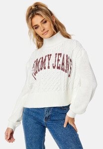tommy-jeans-crop-college-cable-sweater-ybl-ecru.thumb.jpg.9f14b226282213ea6f84f1fd4841e81d.jpg
