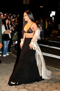 vanessa-hudgens-enters-the-2022-cfda-fashion-awards-in-nyc-11-07-2022-0.jpg