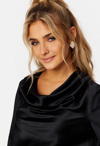 vero-moda-kleo-ls-top-black_4.thumb.jpg.ad85d762408edf1605f2c0cba9706bff.jpg