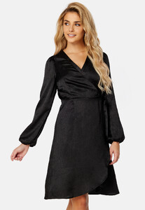 vero-moda-sabi-ls-wrap-dress-black.thumb.jpg.9b187c6c2f9b133e7f51d5f9da430fd6.jpg