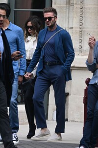 victoria-and-david-beckham-out-for-lunch-at-le-bristol-hotel-in-paris-07-03-2022-5.thumb.jpg.78ca84d50bf1dcaf8218213681eb55b3.jpg
