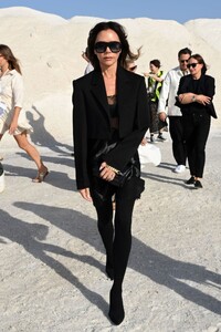 victoria-beckhan-at-le-papier-jacquemus-fashion-show-in-arles-06-27-2022-0.jpg