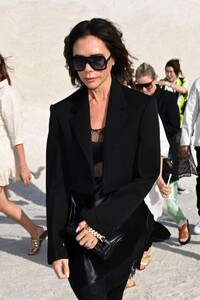 victoria-beckhan-at-le-papier-jacquemus-fashion-show-in-arles-06-27-2022-1.jpg