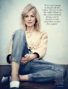 vogue-uk-2013-01-jan-174.thumb.jpg.09e93212a049468578e5be1c8f4735d5.jpg