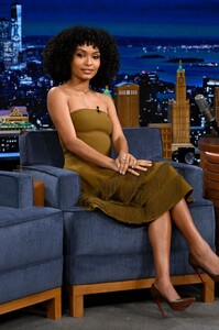 yara-shahidi-at-tonight-show-starring-jimmy-fallon-01-18-2023-0.thumb.jpg.86c0c6177390dfc828f385a626a918bd.jpg