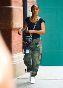 yara-shahidi-out-and-about-in-new-york-08-17-2022-0.jpg
