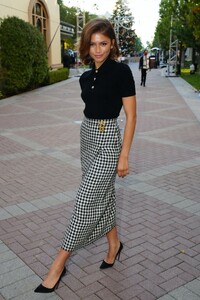 zendaya-euphoria-fyc-in-los-angeles-12-18-2022-0.jpg