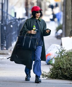 zoe-kravitz-out-and-about-in-new-york-01-18-2023-1.jpg