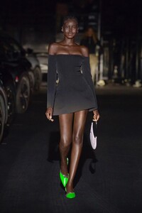 00001-Coperni-Fall-21-credit-COPERNI.thumb.jpg.8bc6d669422eb76a9b2a1786a52846b3.jpg