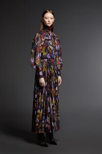 00002-Jason-Wu-Collection-Fall-21-New-York-credit-brand.thumb.jpg.9bf39d3bdb9cf3de975b827005367d5a.jpg