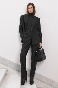 00002-Ralph-Lauren-Fall-20.thumb.jpg.ed70d7f1e79efa594a67b21d65a10384.jpg