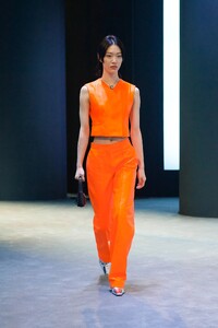 00002-Salvatore-Ferragamo-Fall-21.thumb.jpg.9307d38bc3b4dd4ea83dfd3944e55e78.jpg