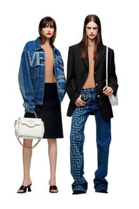 00004-Versace-PF21-Credit-Theo-Sion.thumb.jpg.e85fd2494feb29fd5913e8ceaa000041.jpg