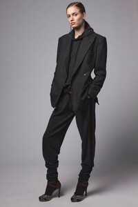 00005-Ralph-Lauren-Fall-20.thumb.jpg.3a689f0e3a1a488827a7968e721083eb.jpg