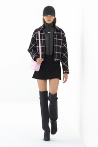 00011-COURREGES-FALL-21-RTW.thumb.jpg.d8be3da4698d295fda3694d593c02a17.jpg