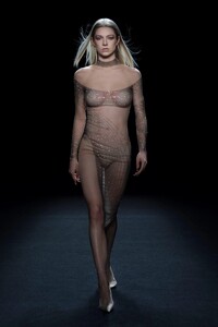 00017-Mugler-SS21.thumb.jpg.69871d5daee560b69129c5ed4403481e.jpg