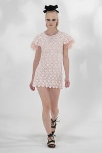 00020-Giambattista-Valli-SS21-RTW.thumb.jpg.3e90ab75999b560ba6cb0a923122eecd.jpg