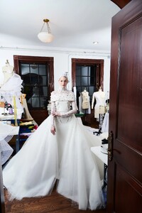 00023-Christian-Siriano-Pre-Fall-21.thumb.jpg.f6179c19880067a1c2085280f79effd4.jpg