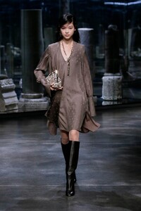 00030-Fendi-Fall-21.thumb.jpg.cfeb3540cc22cae8f4c50378b1736466.jpg