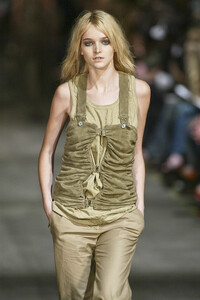 1030938330_sarahseewerpr0311--.thumb.jpg.6ccd1d03a9b9a50dd661aeb819d596b9.jpg