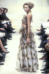 1032583391_LouisFeraud1999HauteCouture36.thumb.jpg.28148c461a53af8397fba7d59e0b5621.jpg