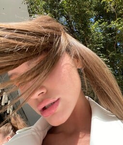 annamakhateli posts 2022-02-11 07.14 {$POSTID}_3_3 273630771_250451753916914_4178815411091407795_n.jpg