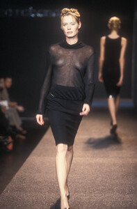 1101090654_anniemortonpr989-.thumb.jpg.538655a1344cec87b8b339cd059a61c9.jpg