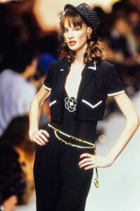 112-chanel-spring-1995-ready-to-wear-details-CN10053286-debbie-deitering.jpg