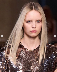 1497598343_Screenshot2023-02-25at07-47-15FAVORIMODELS(@favorimodels)Instagram-Fotosund-Videos.thumb.png.09b7d1cd3b8184fda42cc6f9b23cbea3.png