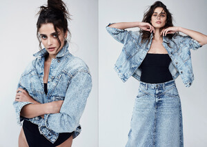 1791540264_TaylorMarieHill-FreePeople20234KMontageComeasYouareDenimMaxiSkirt(MediumIndigo)2.thumb.jpg.22573b71f23185301153e26f61bf2929.jpg