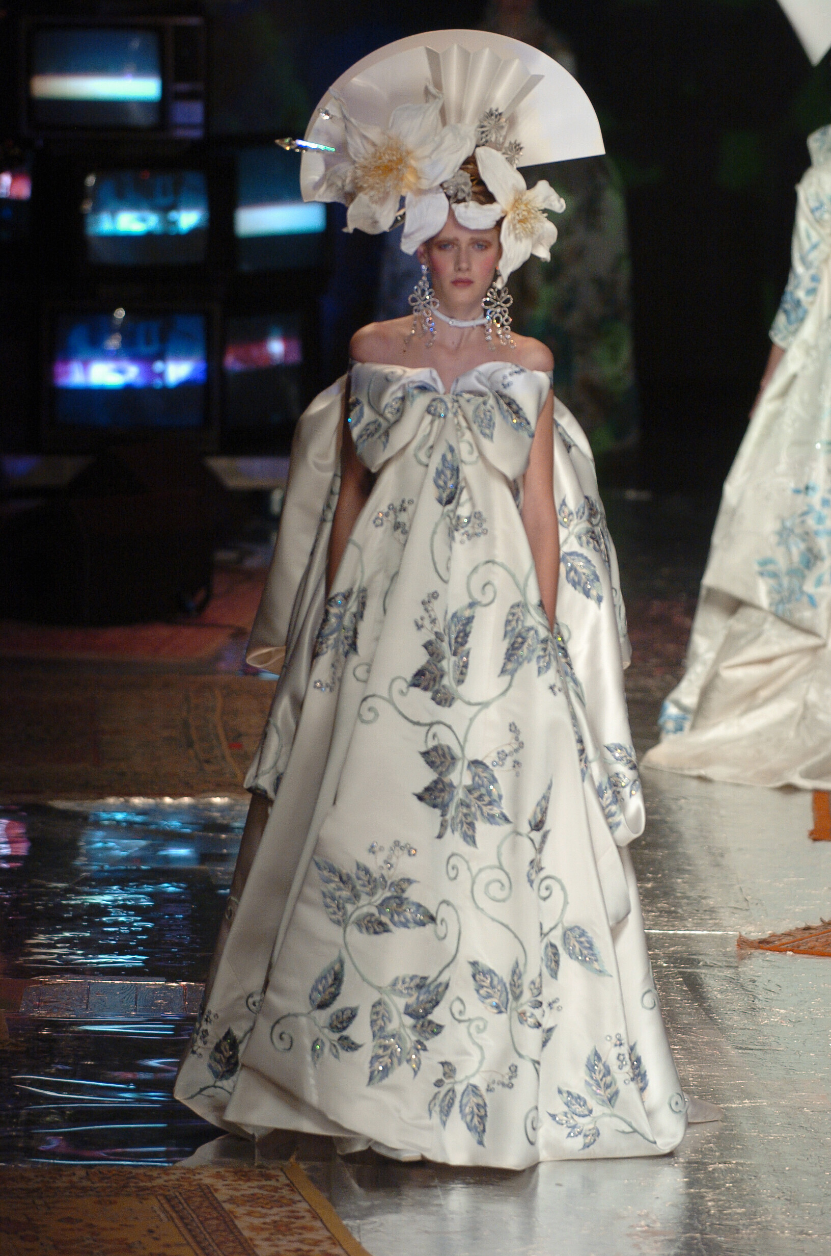 Haute Couture spring summer 2005 - General Discussion - Bellazon