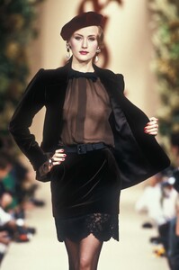 1952171681_nataliakretovays9321--.thumb.jpg.b101e3420f73f863db1202c4cc55209d.jpg