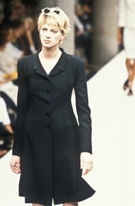 1988506109_kristenmcmenamyfe9665-.thumb.jpg.ffa720617f8c066e3d1583c5f0ba8f9b.jpg