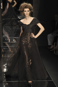 Elie+Saab+Fall+2008+GrJlb1Xjhzix.jpg