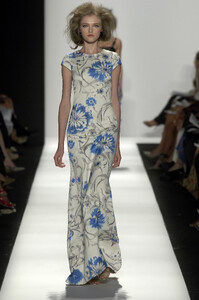 28387_celebrity_city_Oscar_De_La_Renta_New_York_Fashion_Show_205_123_435lo.thumb.jpg.a6250f3ff3a5a83d6f7eb547e9a9ba47.jpg