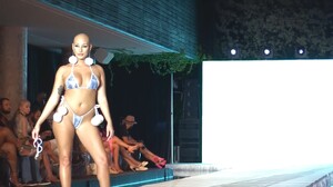 MISE OFFICIAL - MIAMI SWIM WEEK THE SHOWS 2022.mp4_20230213_105154.086.jpg