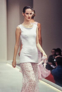 51326909_phoebeobrienkr9573.thumb.jpg.3db89204e0928686f4be40c0eccc24fa.jpg