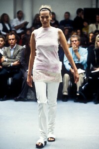 591199023_HelmutLang1994WomenRTW74.thumb.jpg.fa76f22daf978f02d92aea4e4de1ed6a.jpg