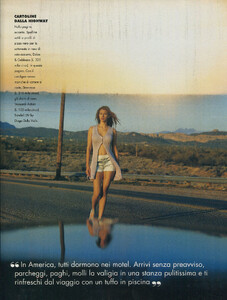 1995-5-Elle-Italy-SH-5(l p missing Ines).jpg