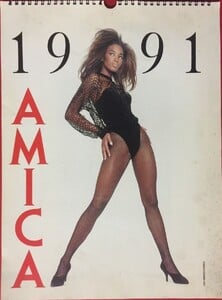 AmicaIT1991CalendarCoverNaomi.thumb.jpg.566ab623352c4bf979613523ddedbaeb.jpg