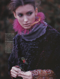 ELLE-RU-Nov2000-04.jpg