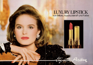 ElizabethArdenLuxuryLipstickAdpetraDe0587.thumb.jpg.6783af4bc046ef100c3db13d3355ac01.jpg