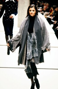 Fendi-FW-92-27.thumb.jpg.4419b99a7bf2acea3b0b722995e3e4ca.jpg