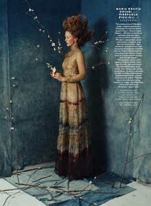 Forces_US_Vogue_September_2015_07.thumb.jpg.fa30a5a16b07f329b92b8e2e9a4b41a7.jpg