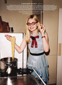 Forces_US_Vogue_September_2015_15.thumb.jpg.50eea17f55c983c1bb1e0cc8a2869a89.jpg